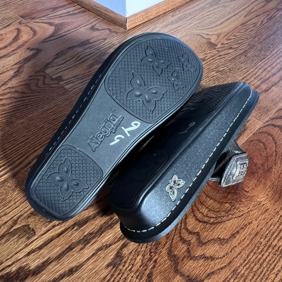 Alegria Carina Pewter Metallic Leather Thong Sandals CAR-621 Womens 39 US 9 - Picture 8 of 16